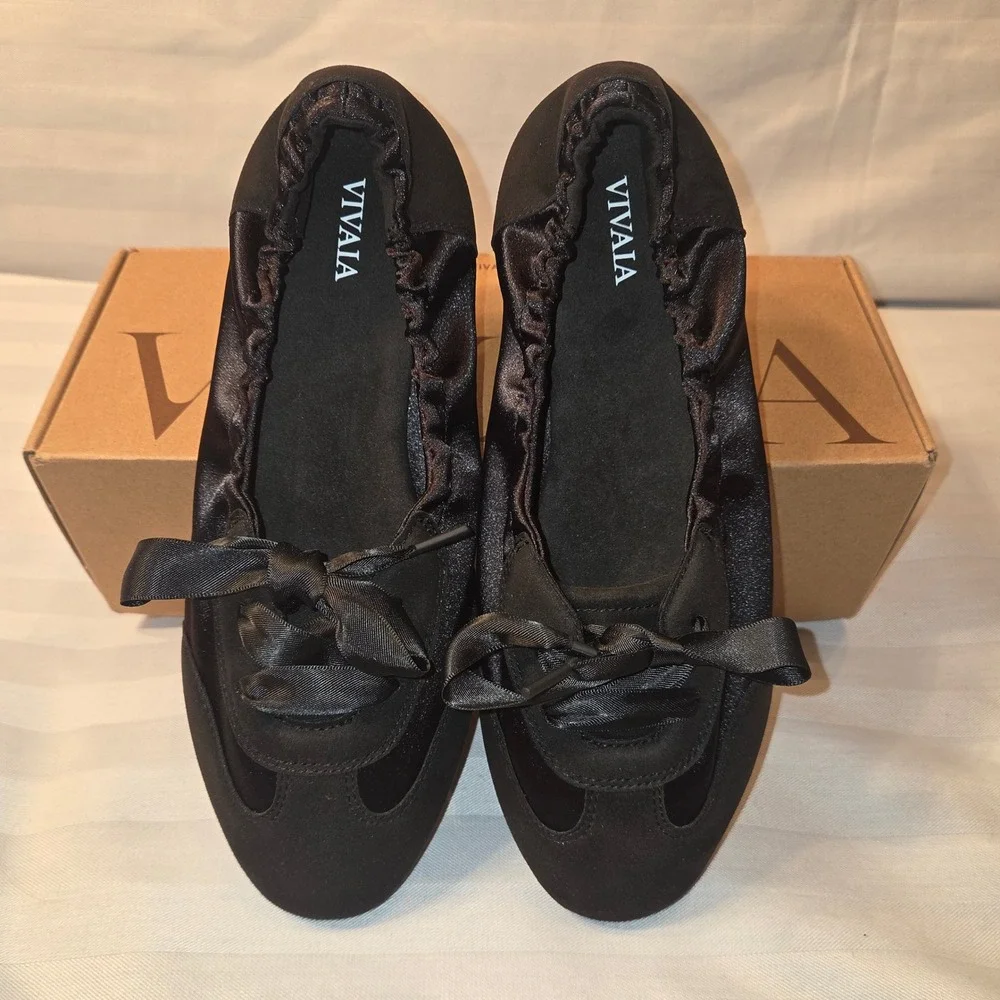 VIVAIA Yanka Black Satin Round Toe Ribbon Lace Sneakerina EU 37 US 6.5 NEW